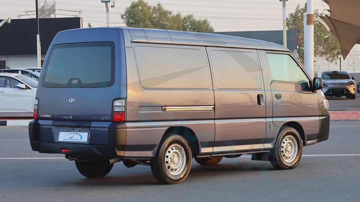 ( Only For Export ) 2025 CMC D260 Panel Van 2.4L RWD GCC BRAND NEW-6-6