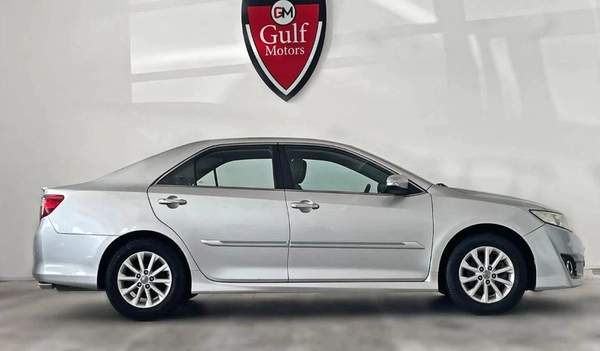 Toyota Camry SE 2.5L-4CYL EXCELLENT CONDITION LOW KILOMETER DRIVEN