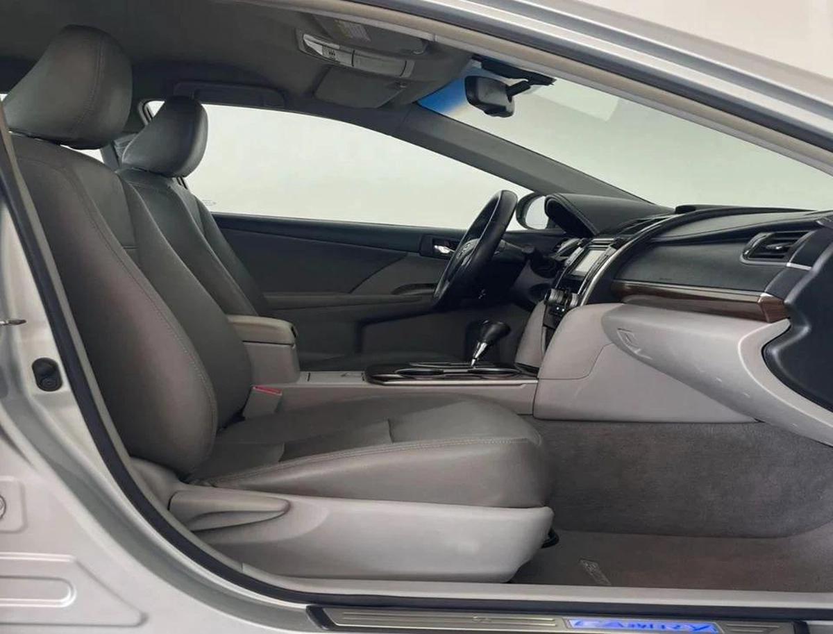 Toyota Camry SE 2.5L-4CYL EXCELLENT CONDITION LOW KILOMETER DRIVEN-11-11