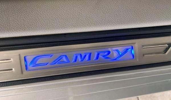 Toyota Camry SE 2.5L-4CYL EXCELLENT CONDITION LOW KILOMETER DRIVEN