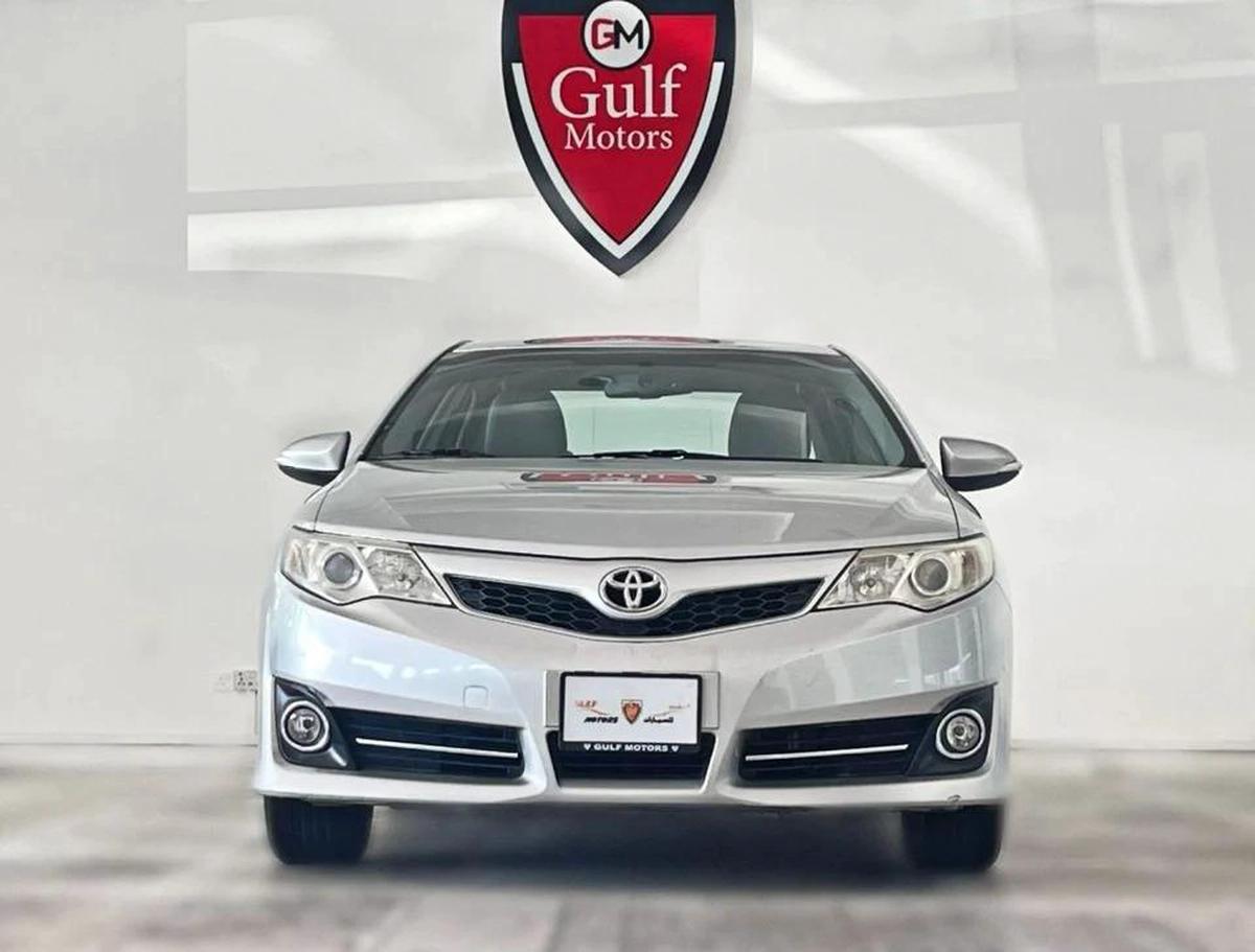 Toyota Camry SE 2.5L-4CYL EXCELLENT CONDITION LOW KILOMETER DRIVEN-7-7