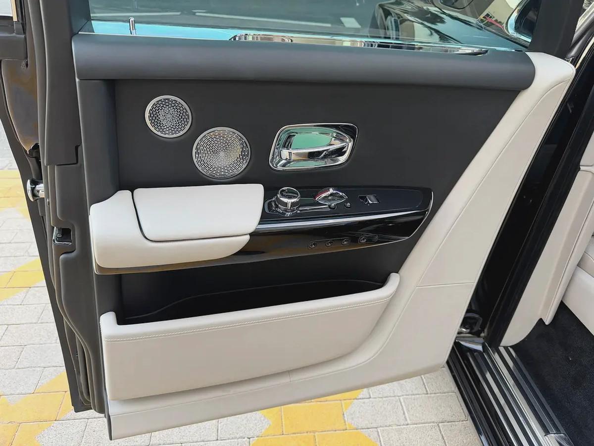 Rolls-Royce Phantom-16-16