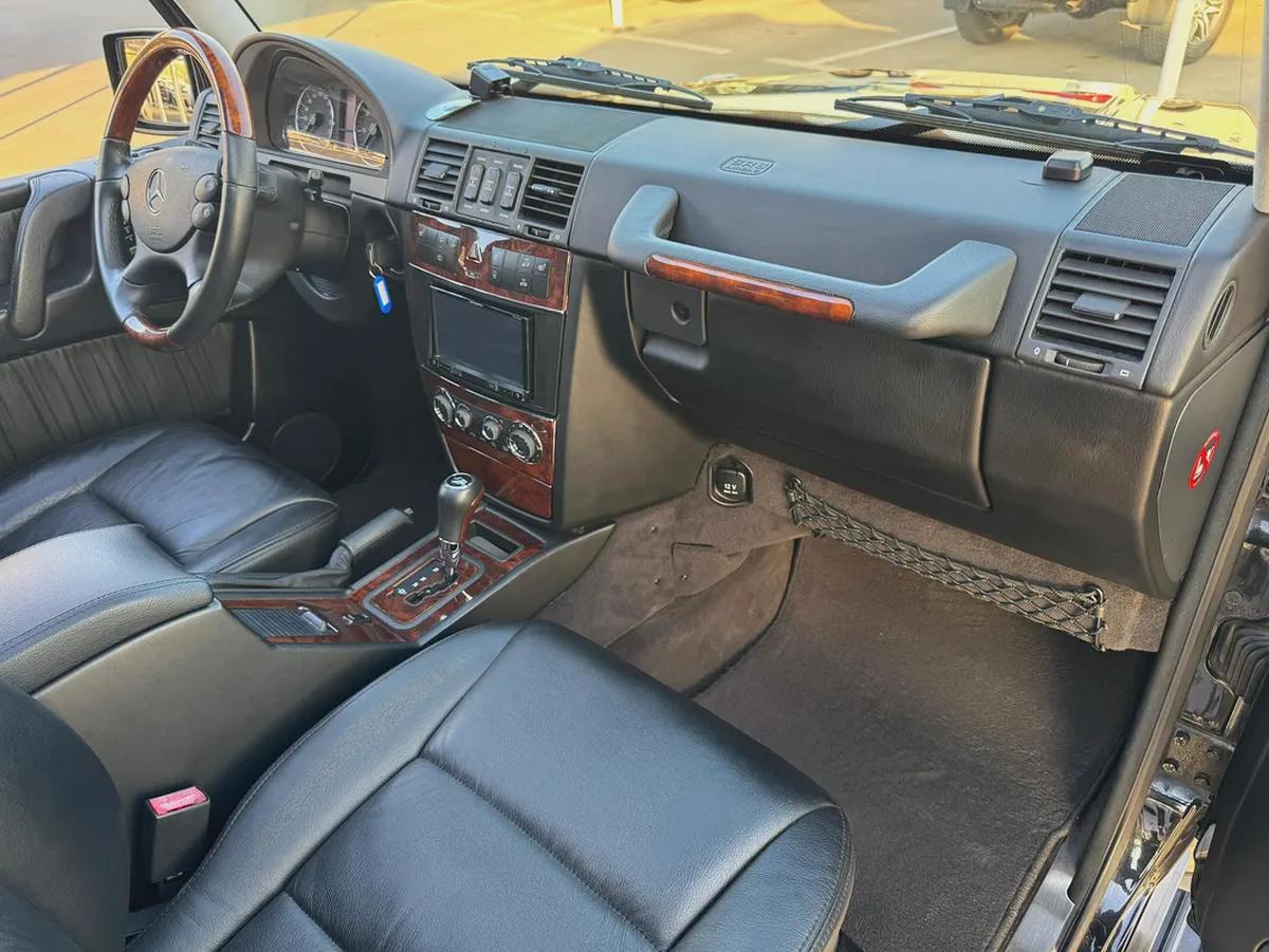 Mercedes Benz G550 Edition 30 - 2009 106,000km - 4 Auction Grade - Japan Import - Clean Title-9-9