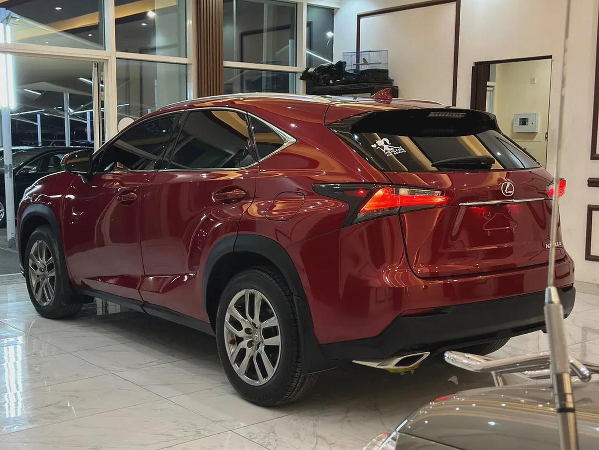 Lexus NX 200t 2016 - American Specs-3-3