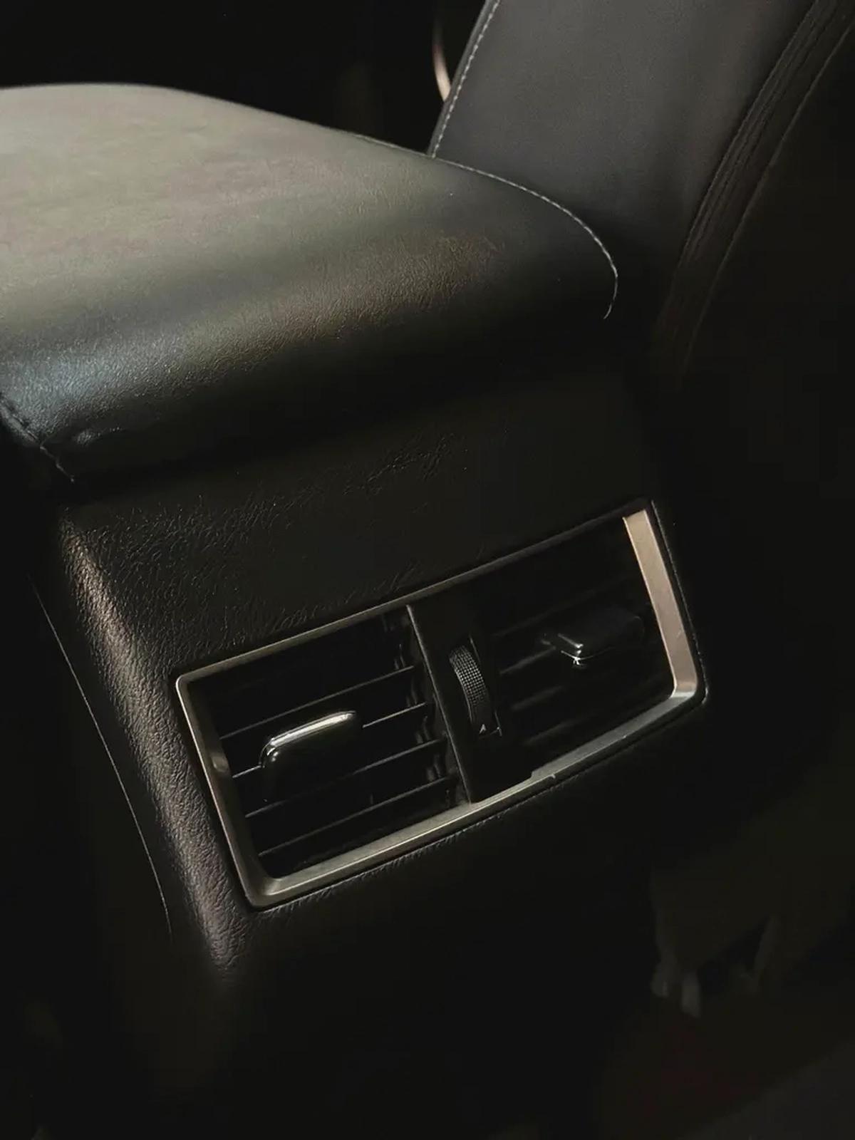 Lexus NX 200t 2016 - American Specs-10-10