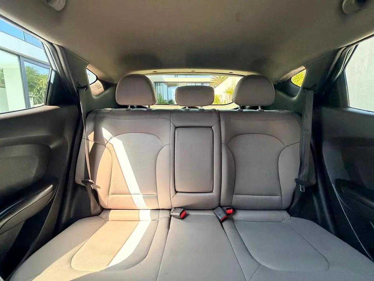 HYUNDAI TUCSON 2.0L FWD A/T | 2014 | GCC SPECS-15-15