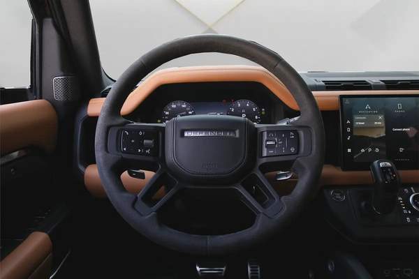 DEFENDER 110 P525 V8 - 2023 - GCC - ALTAYER WARRANTY - FULLY LOADED - AMAZING CONDITION