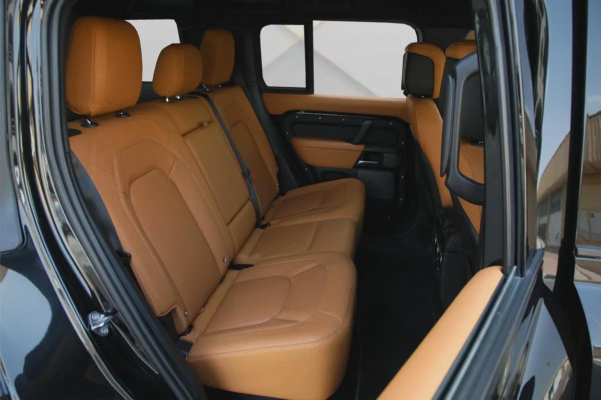 DEFENDER 110 P525 V8 - 2023 - GCC - ALTAYER WARRANTY - FULLY LOADED - AMAZING CONDITION-18-18