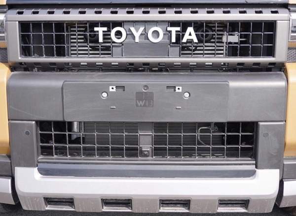Toyota Prado PRADO FULL OPTION PETROL VXR 2.4T