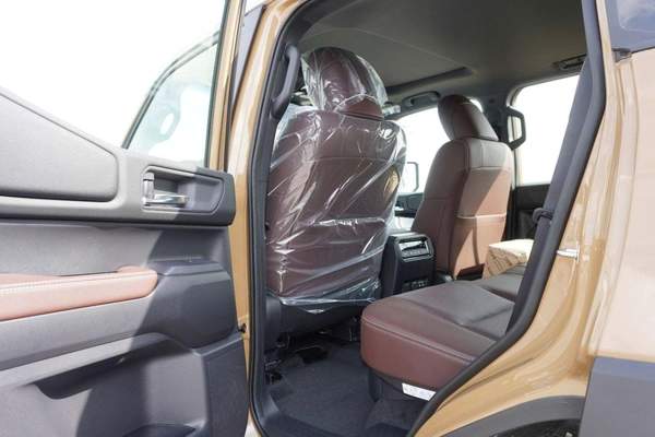 Toyota Prado PRADO FULL OPTION PETROL VXR 2.4T