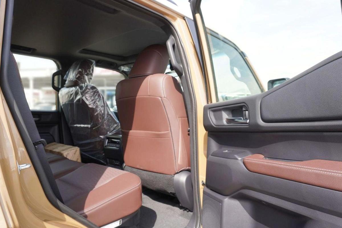 Toyota Prado PRADO FULL OPTION PETROL VXR 2.4T-17-17