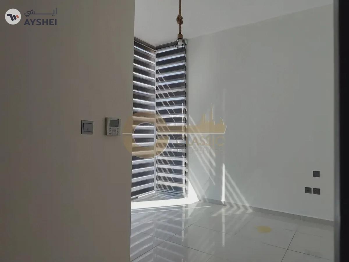 3 Bed plus Maids | Closed Kitchen | R2EE-17-17