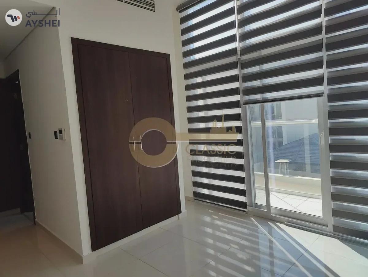 3 Bed plus Maids | Closed Kitchen | R2EE-18-18