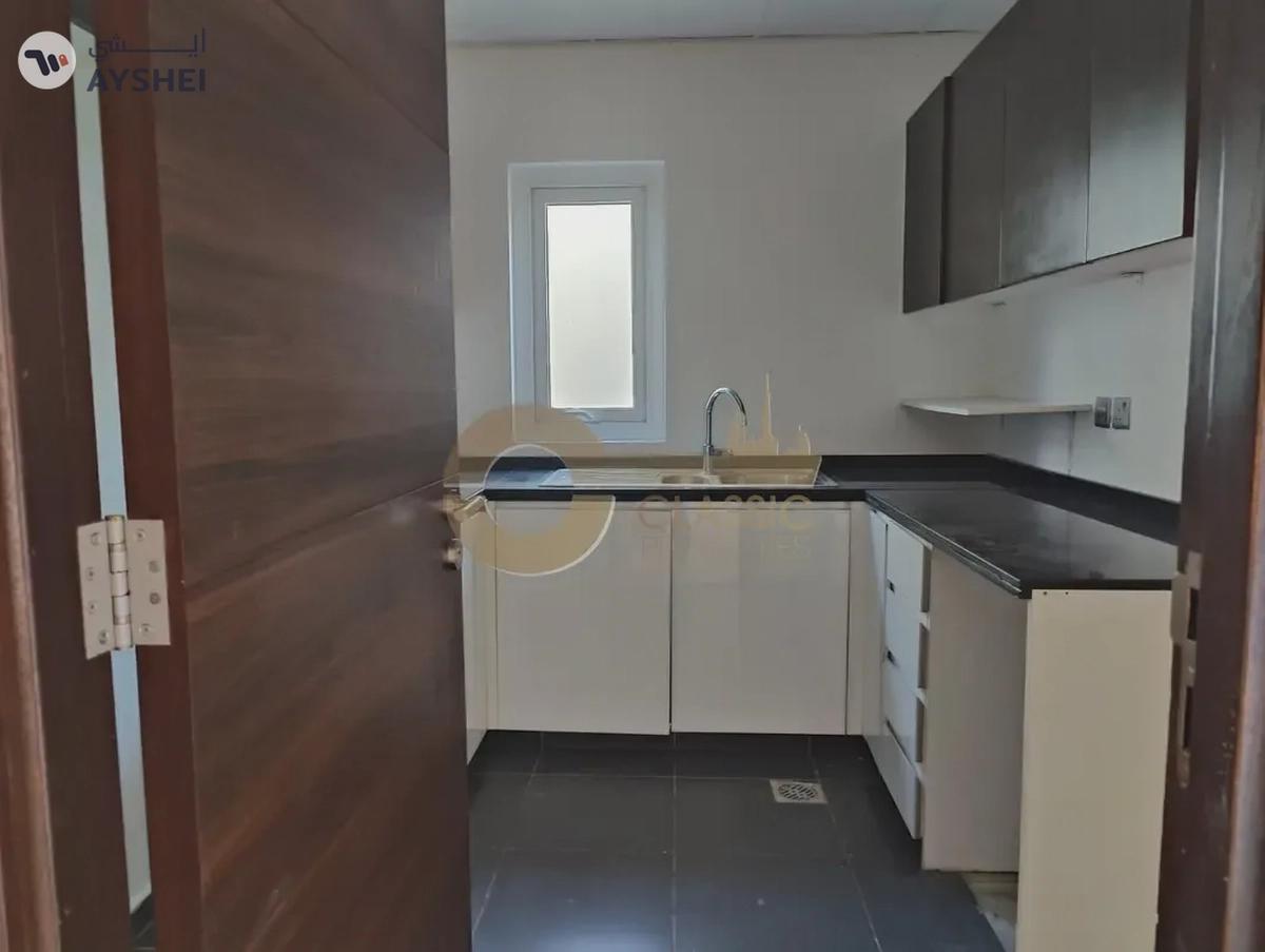 3 Bed plus Maids | Closed Kitchen | R2EE-20-20