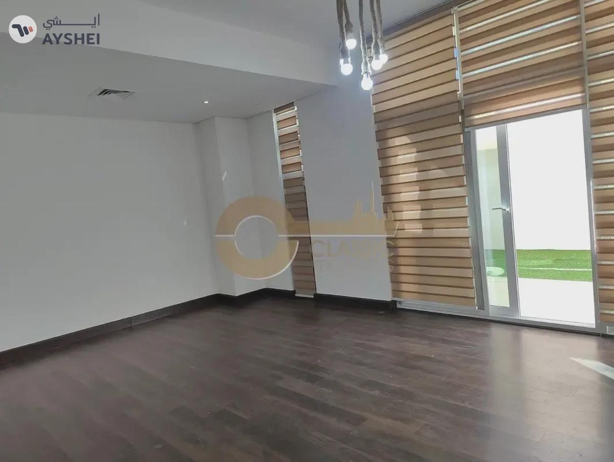 3 Bed plus Maids | Closed Kitchen | R2EE-21-21