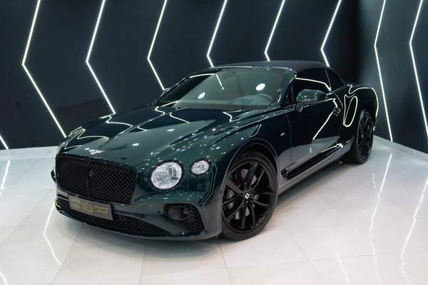 Bentley Continental GTC V8 2022