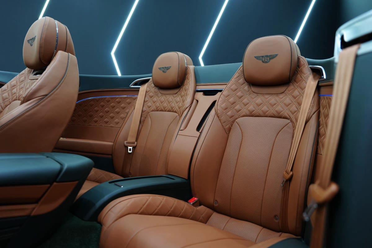 Bentley Continental GTC V8 2022-7-7