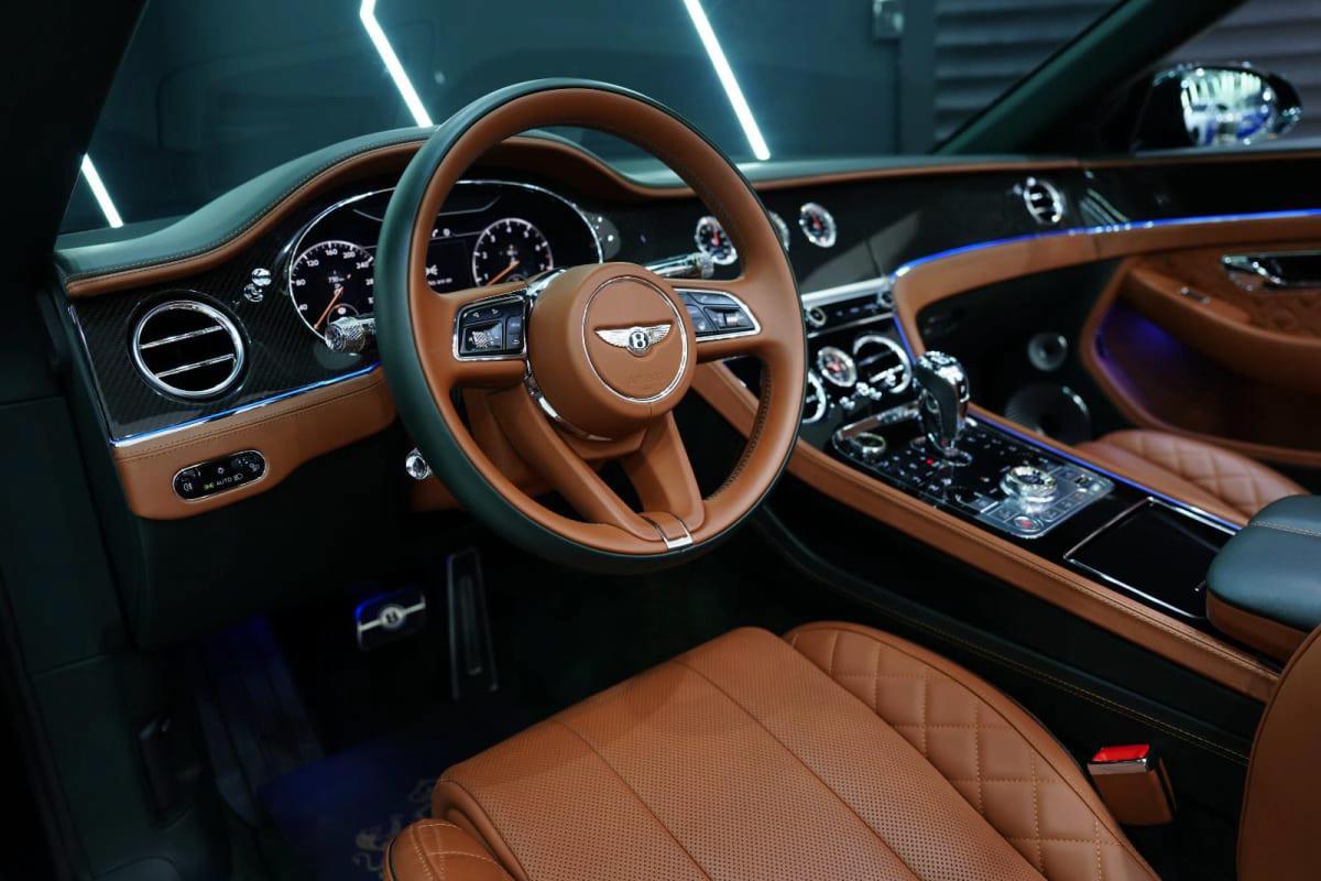 Bentley Continental GTC V8 2022-5-5
