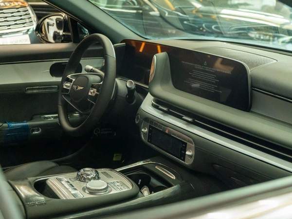 Genesis G90 G90 ROYAL 4WD 3.5L T