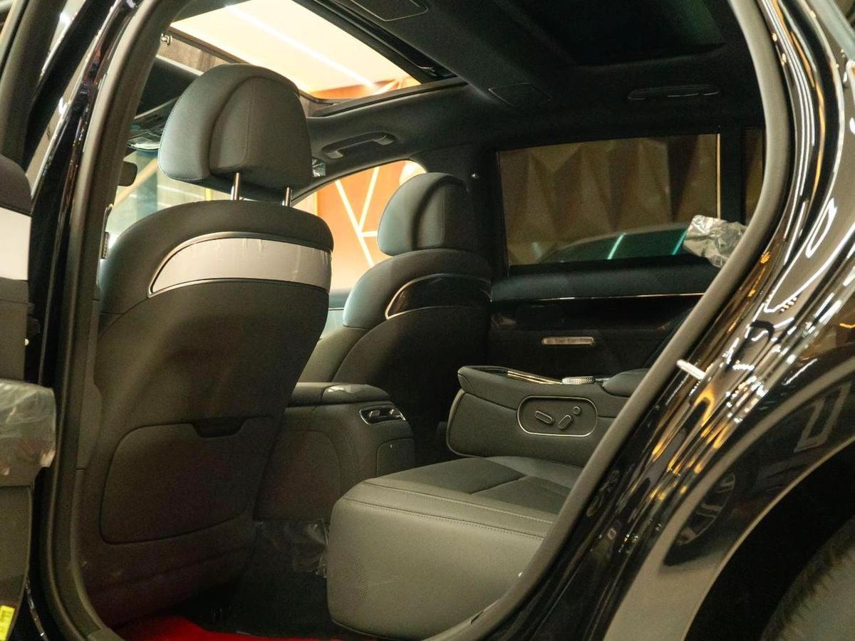 Genesis G90 G90 ROYAL 4WD 3.5L T-9-9