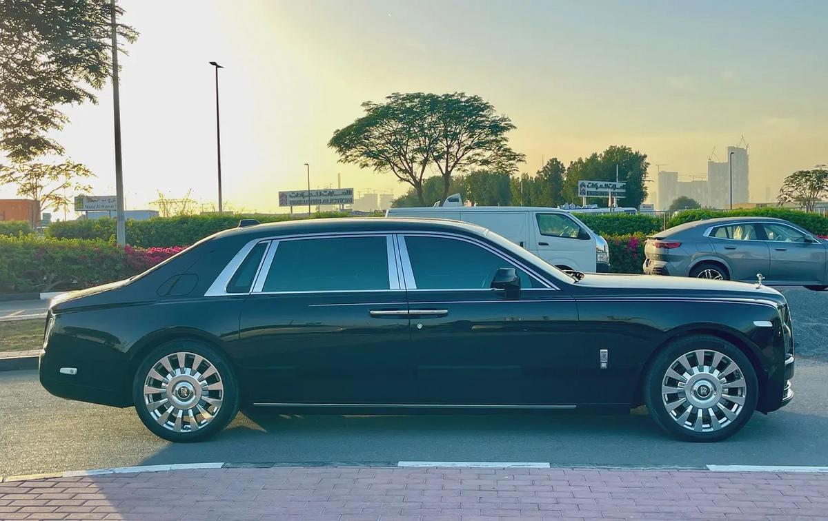 2019 Rolls Royce Extended Wheel Base GCC Specifications-5-5