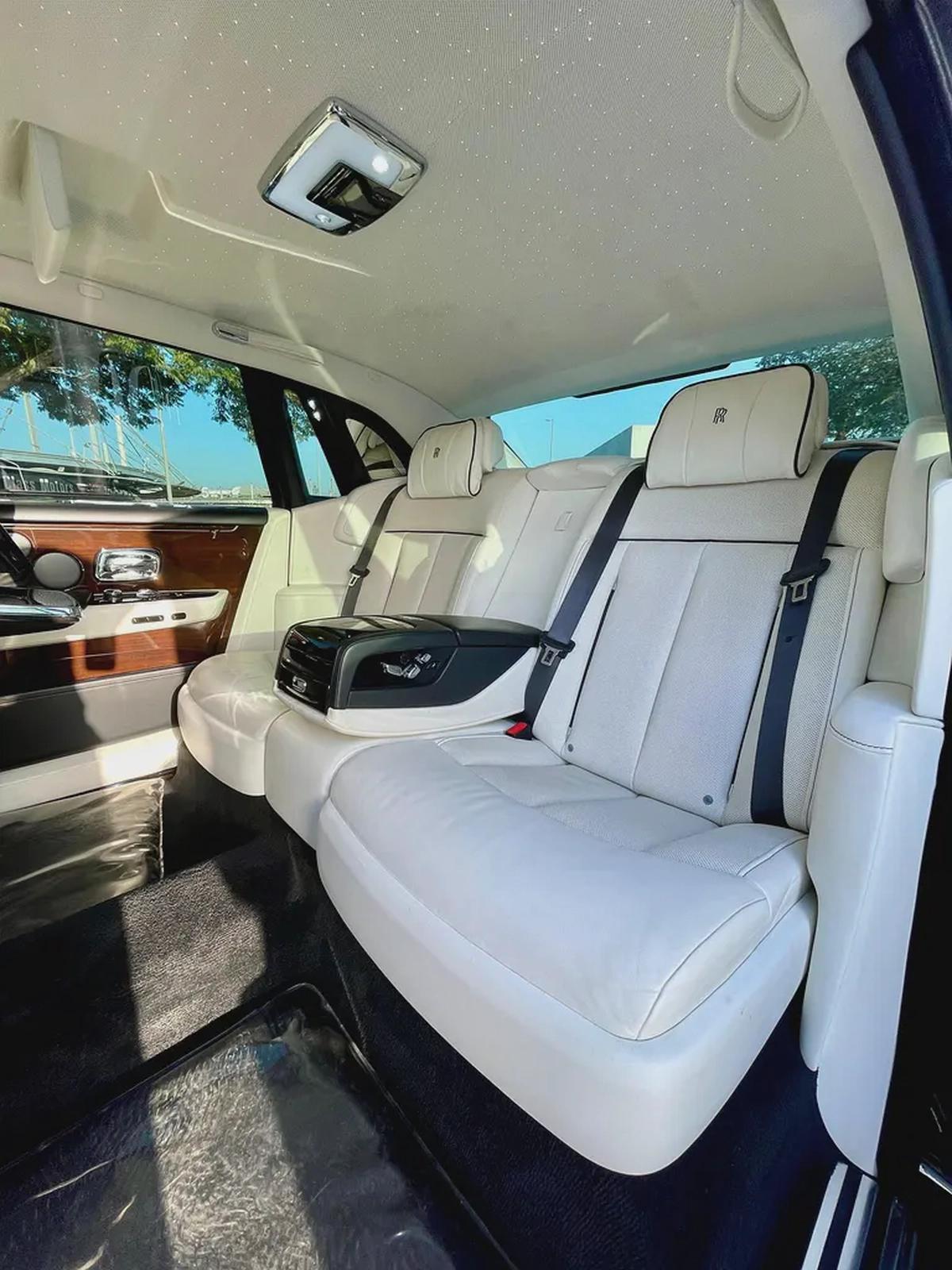 2019 Rolls Royce Extended Wheel Base GCC Specifications-12-12