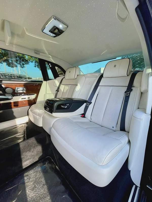 2019 Rolls Royce Extended Wheel Base GCC Specifications