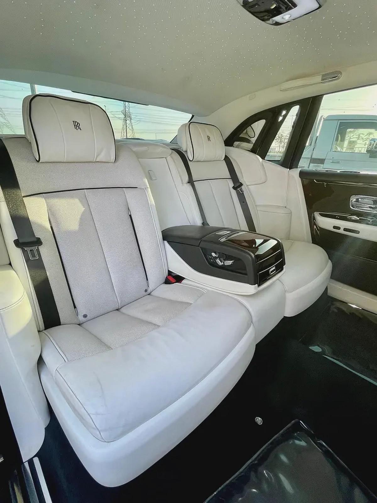 2019 Rolls Royce Extended Wheel Base GCC Specifications-13-13