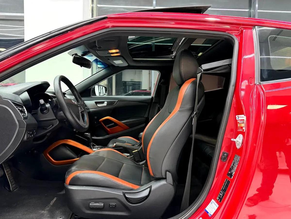Hyundai Veloster Turbo 2016 GCC Specs-2-2