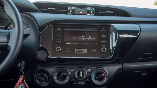 Toyota Hilux TOYOTA HILUX MID OPTION 2.4L DIESEL 2025 FOR EXPORT ONLY