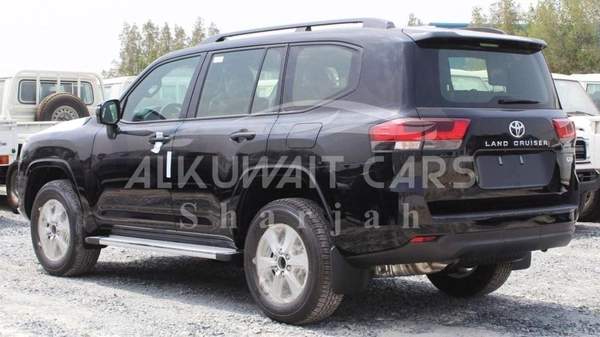 Toyota Land Cruiser LC300 GXR 4.0P AT MY2025 – BLACK