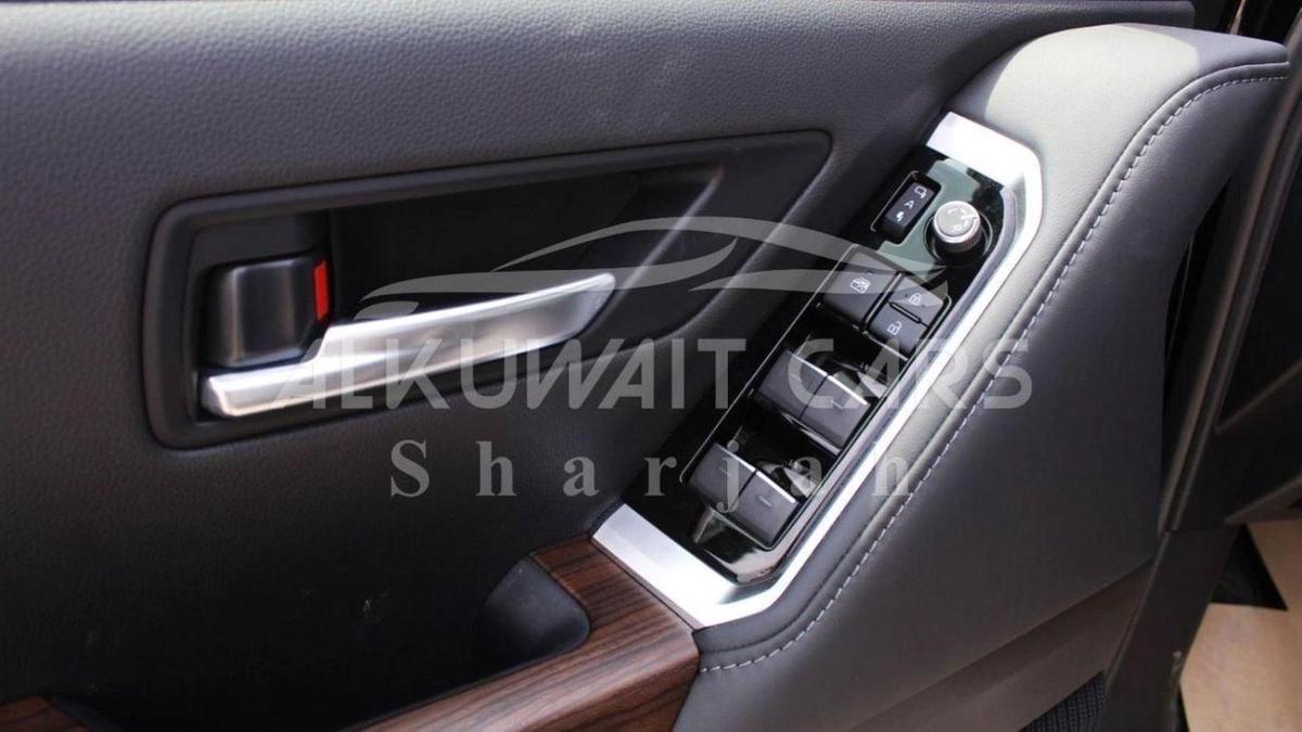 Toyota Land Cruiser LC300 GXR 4.0P AT MY2025 – BLACK-9-9