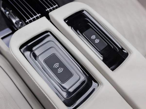 New Mercedes-Benz V 300 2025