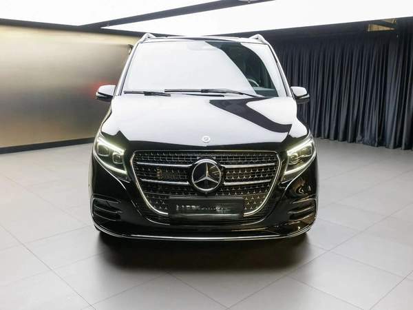 New Mercedes-Benz V 300 2025