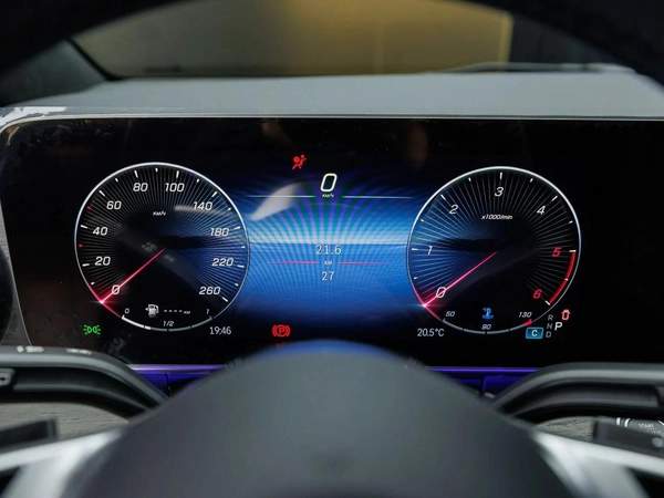 New Mercedes-Benz V 300 2025