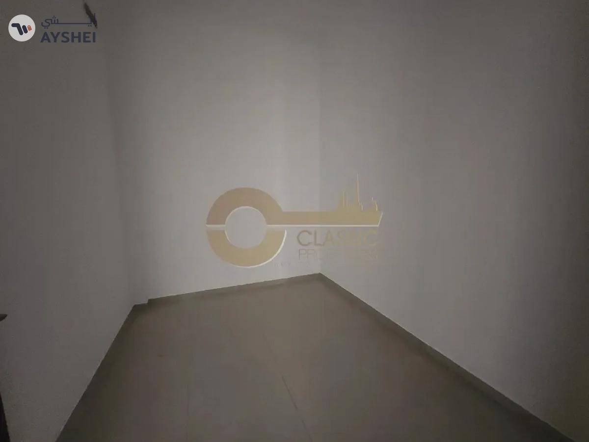 Spacious | 1 BR Plus Study Room | Closed Kitchen-4-4