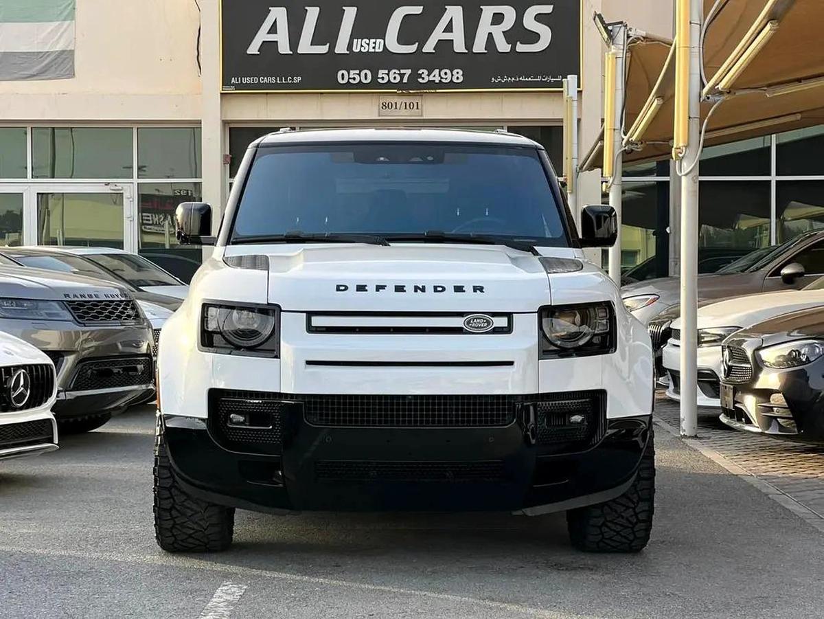 LAND ROVER DEFENDER 110 X-DYNAMIC HSE Model 2022 7 seaters-4-4
