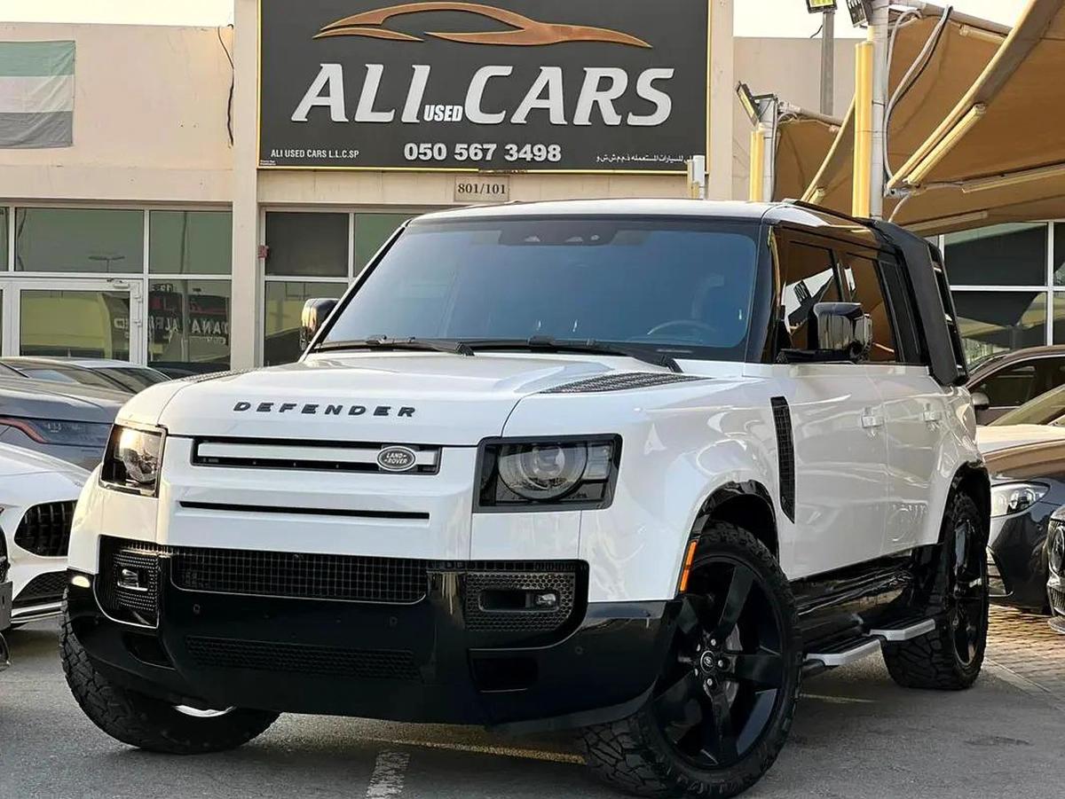 LAND ROVER DEFENDER 110 X-DYNAMIC HSE Model 2022 7 seaters-0-0