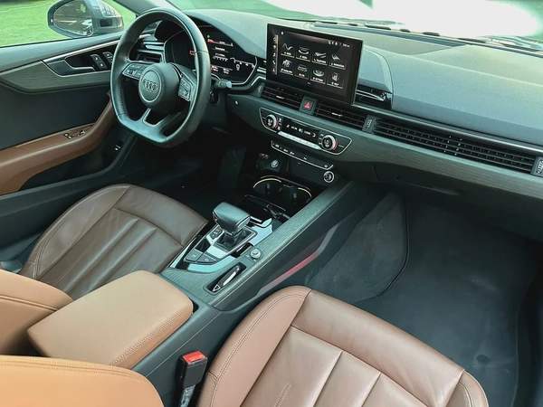 (2020) AUDI A5 //S-LINE// GCC FULL OPTION -ORIGINAL PAINT-