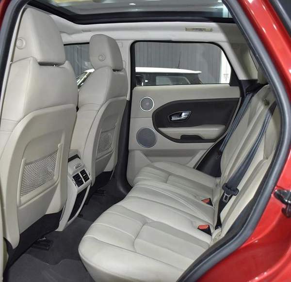 Land Rover Range Rover Evoque ( 2016 Model ) in Red Color GCC Specs