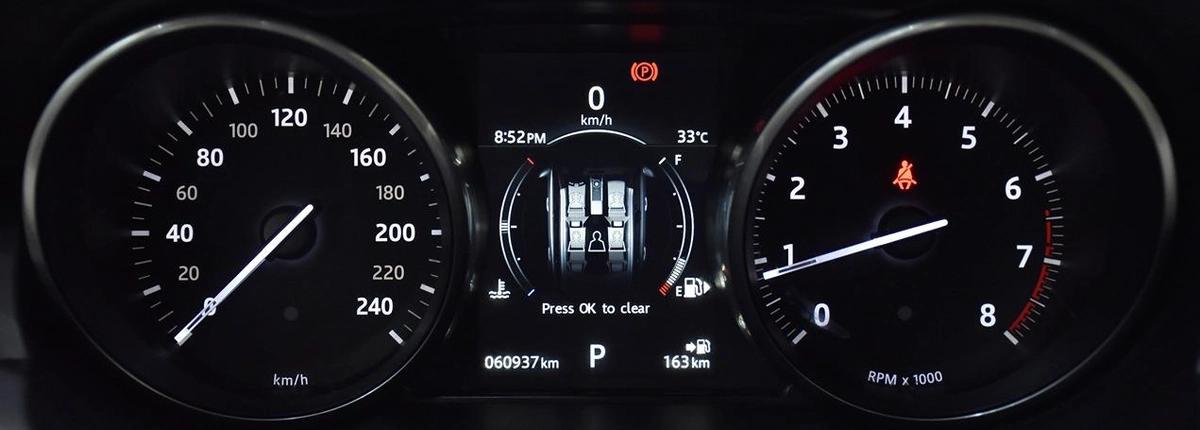 Land Rover Range Rover Evoque ( 2016 Model ) in Red Color GCC Specs-3-3