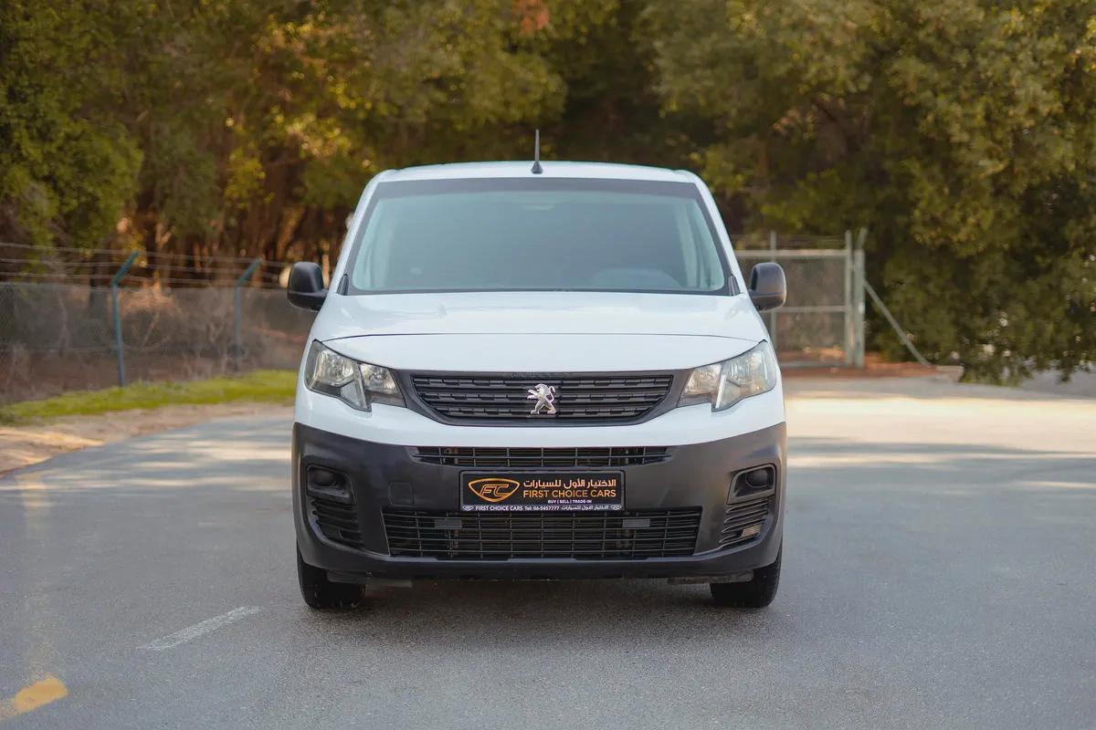 Peugeot Partner | Delivery Van | GCC Specs | Ref#P19775-4-4