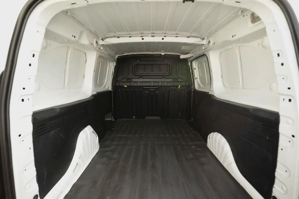 Peugeot Partner | Delivery Van | GCC Specs | Ref#P19775-6-6