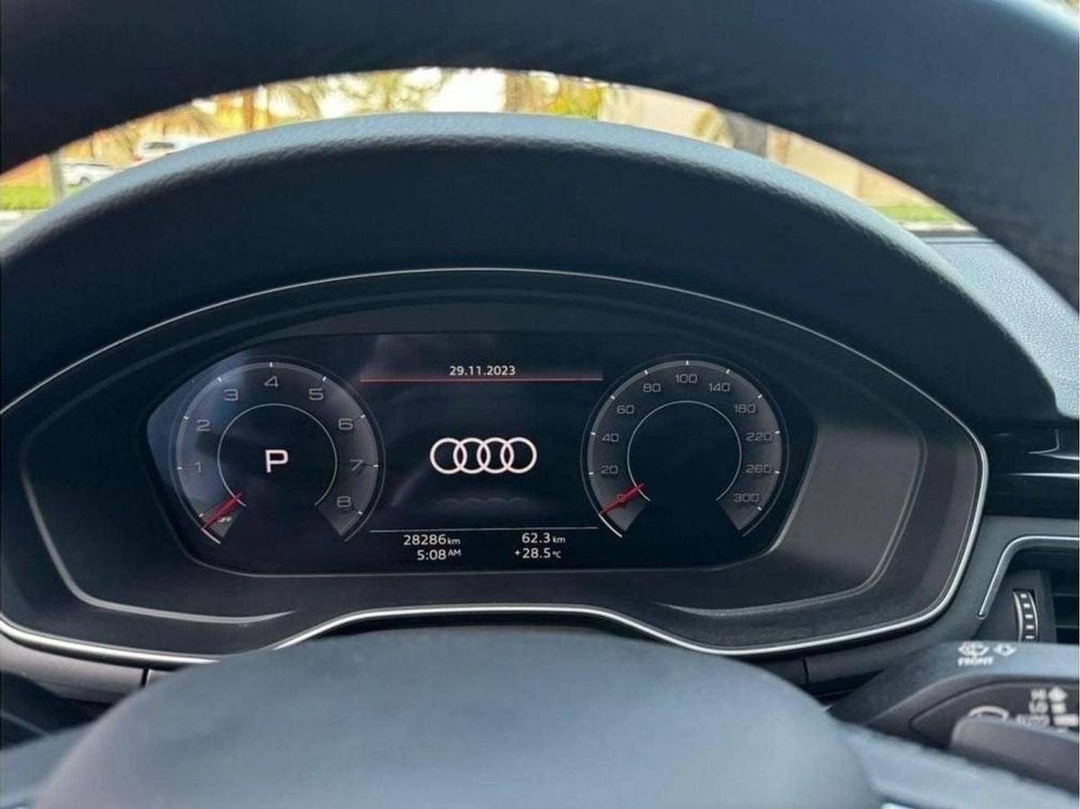 Audi A4 Audi A4 V4 2021-15-15