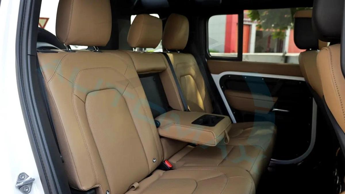 2025 Land Rover Defender 110 X-Dynamic SE P400e Plug-in Hybrid 0KM With 5 Years Or 100K KM Warranty-13-13