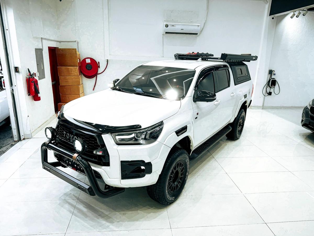 Massive Price Drop!!! // AED 2,550 // 20% DP // 2022 Toyota Hilux GR Sport 4.0L V6 4*4-4-4