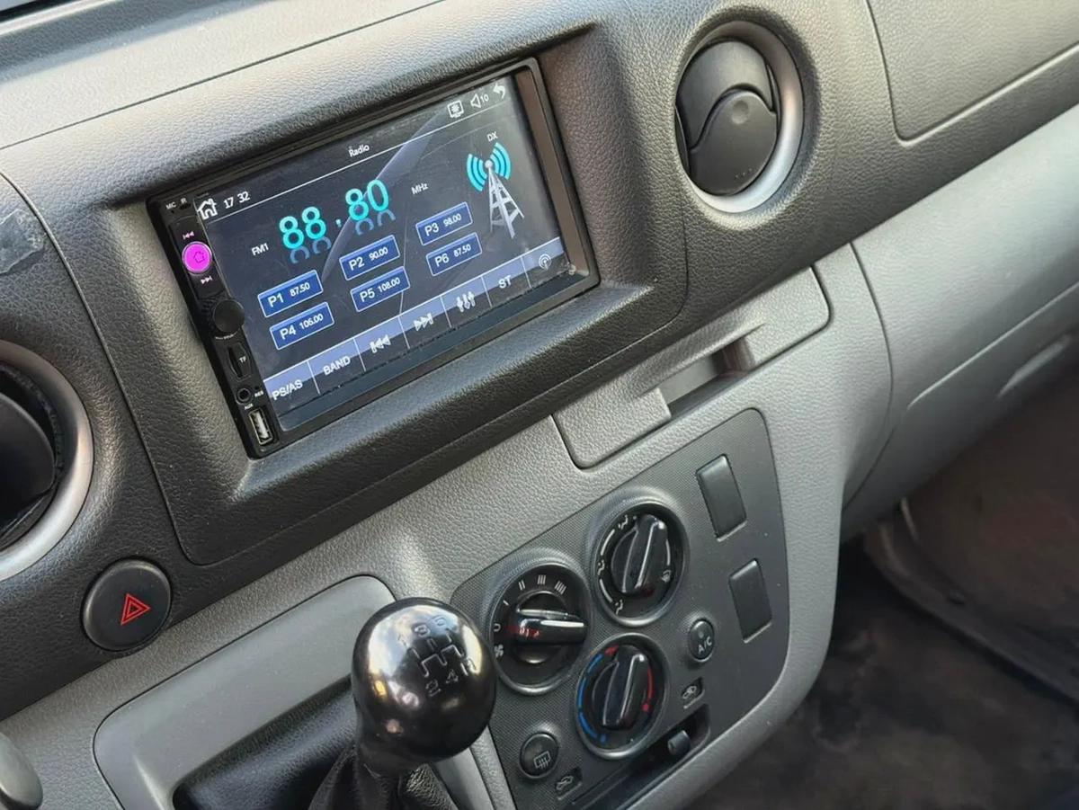 Nissan Urvan Standard 2022 - GCC Specs - Perfect for your Business!-10-10