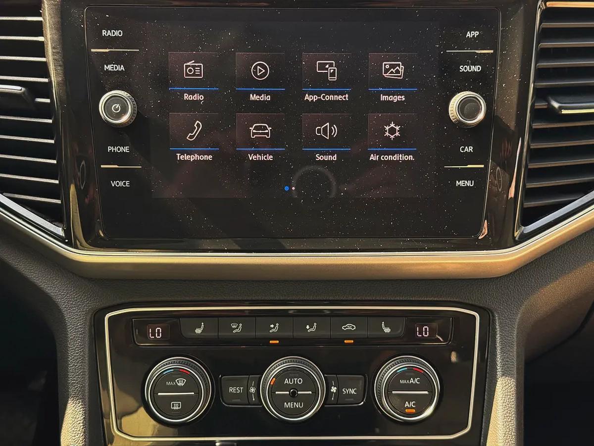 Volkswagen Teramont SE V6 3.6 2019 Model GCC Specs With Full Service History In Perfect Condition-15-15