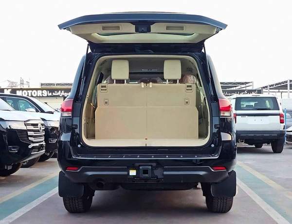 Toyota Land Cruiser GXR 3.3L Diesel Twin Turbo | Sunroof | Driver Electric Seat (CODE # GXR-G1)