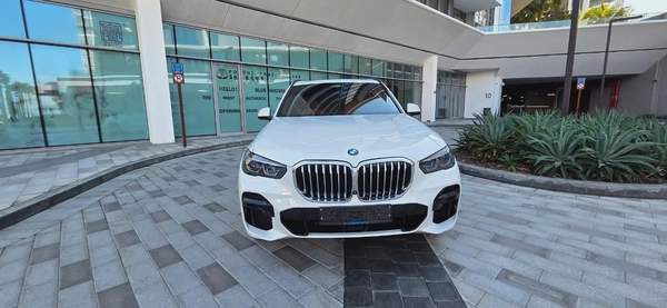 2022 BMW X5 xDrive40i-With M Package-Under Warranty and Service Contract-Excellent Condition
